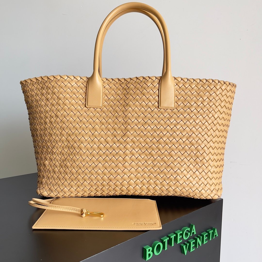 BOTTEGA VENETA