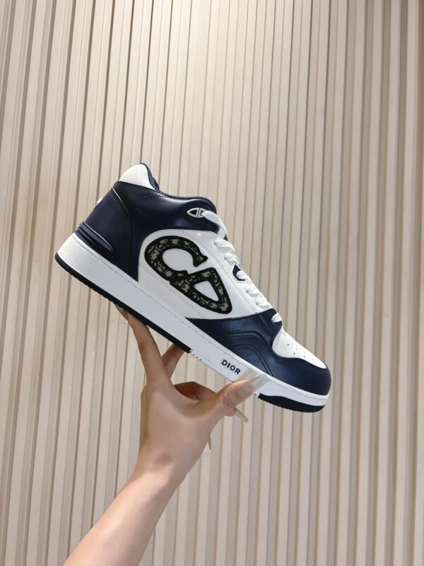 Dior women