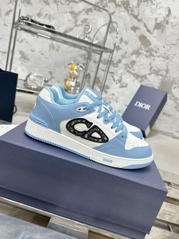 Dior women