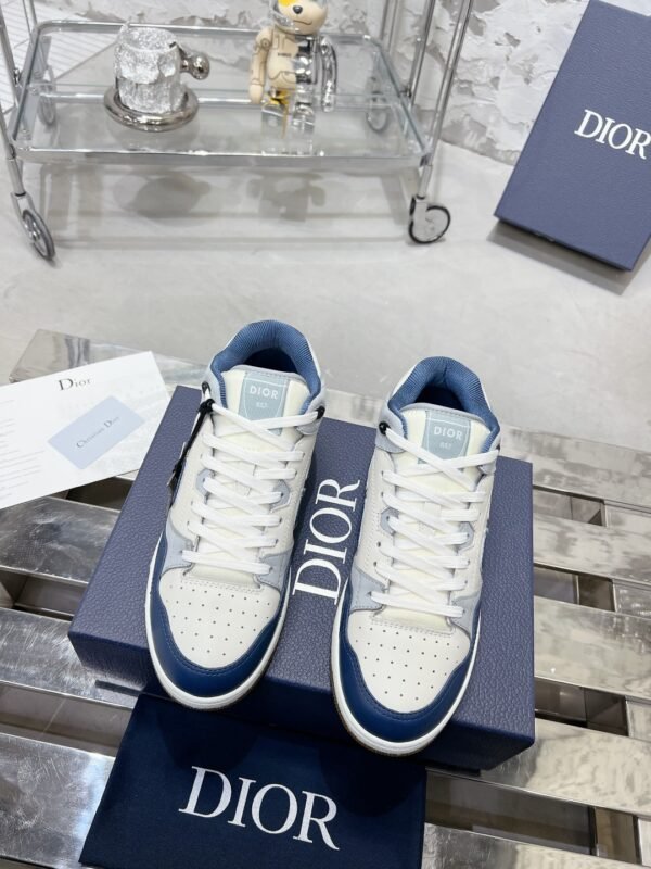 Dior women
