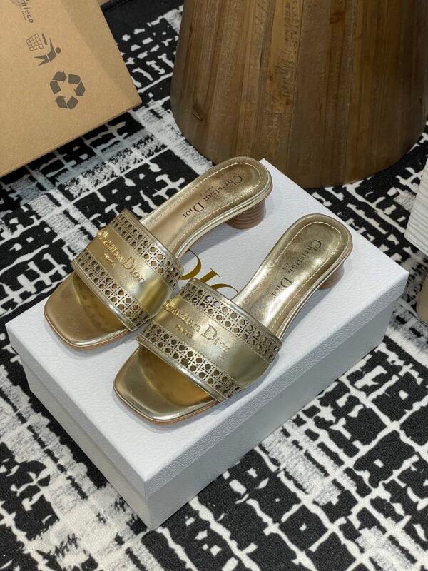 Dior women