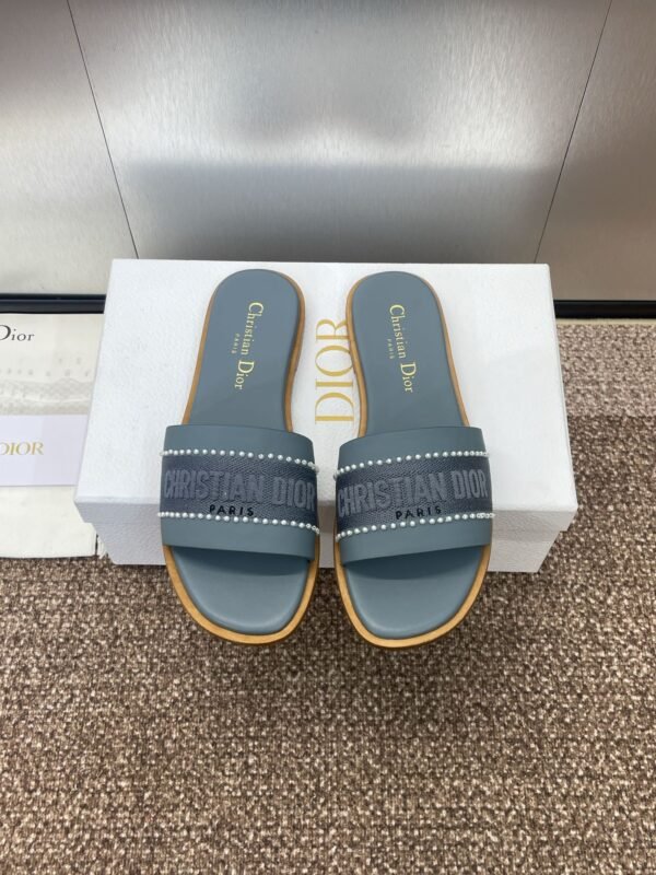 Dior women