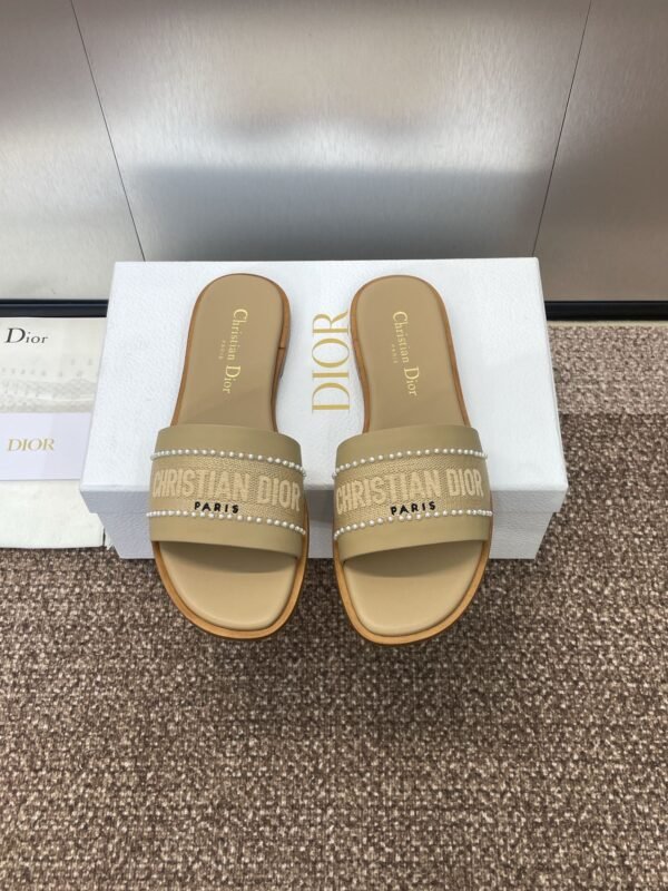 Dior women