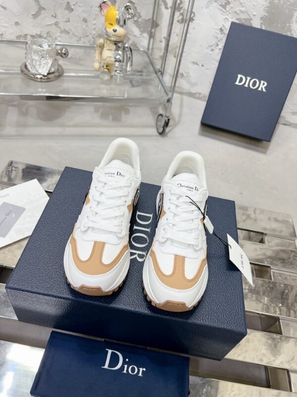 Dior women