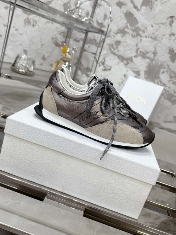 Dior women