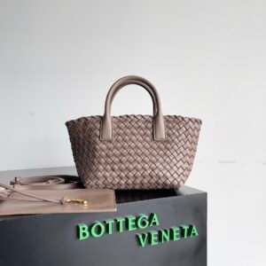 BOTTEGA VENETA