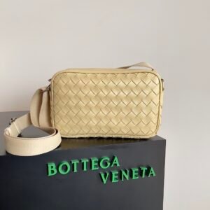 BOTTEGA VENETA