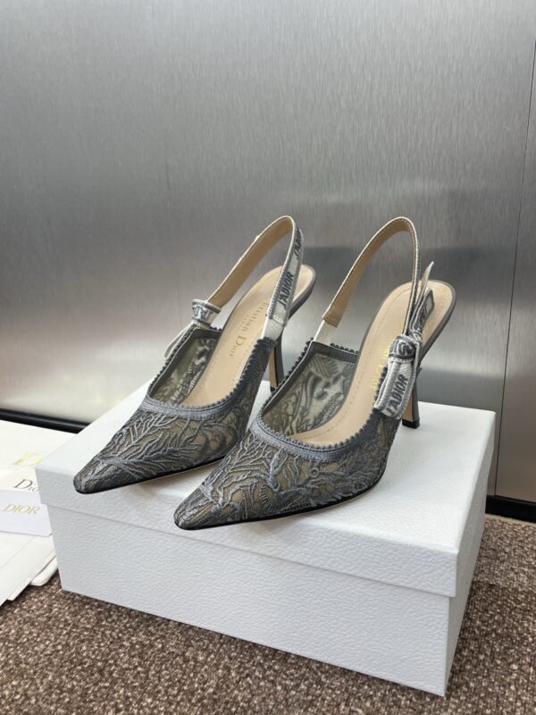 Dior women