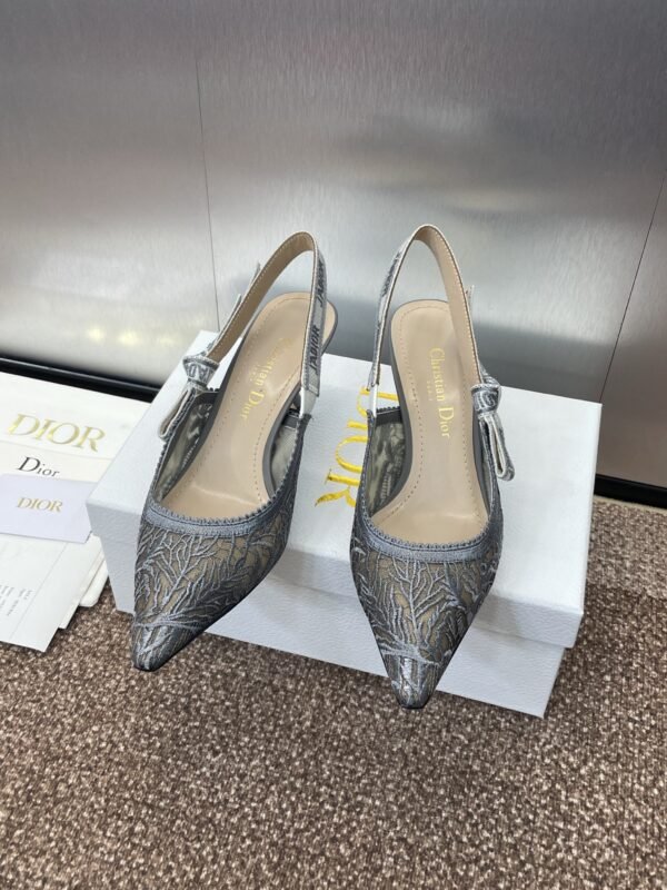 Dior women