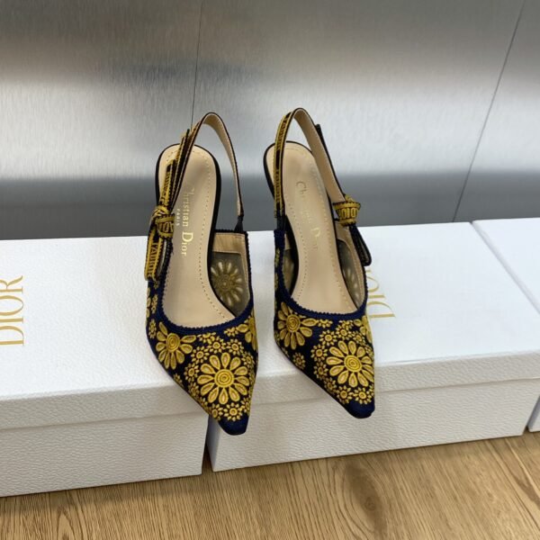 Dior women
