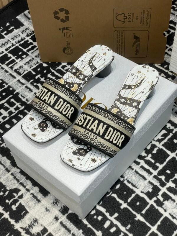 Dior women