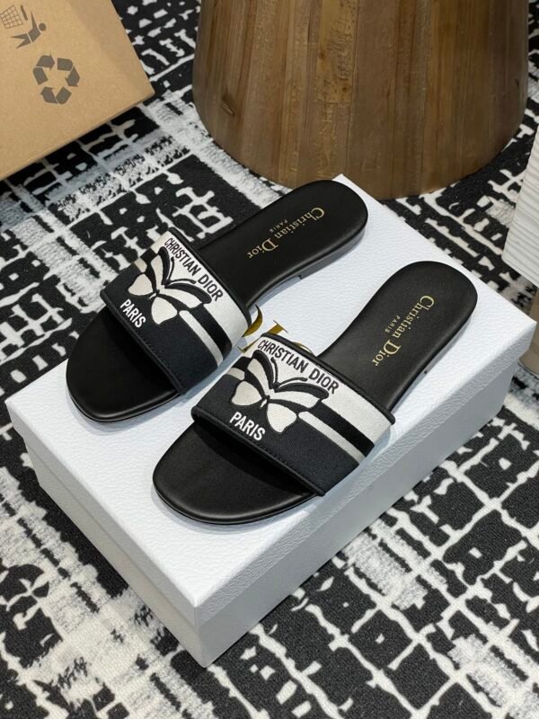 Dior women
