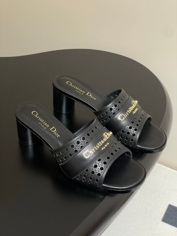 Dior women