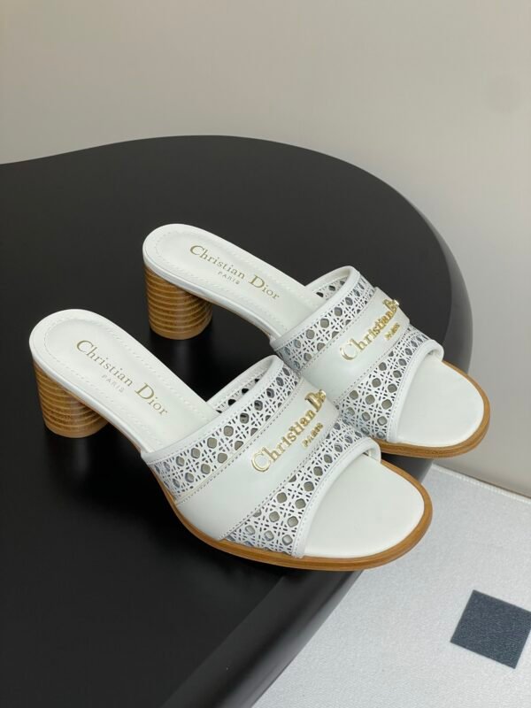 Dior women