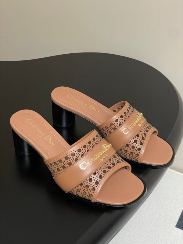 Dior women