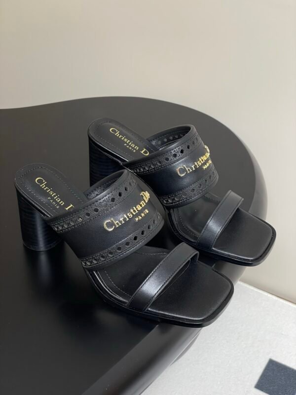 Dior women