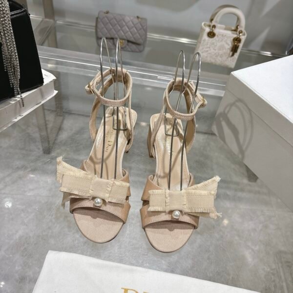 Dior women