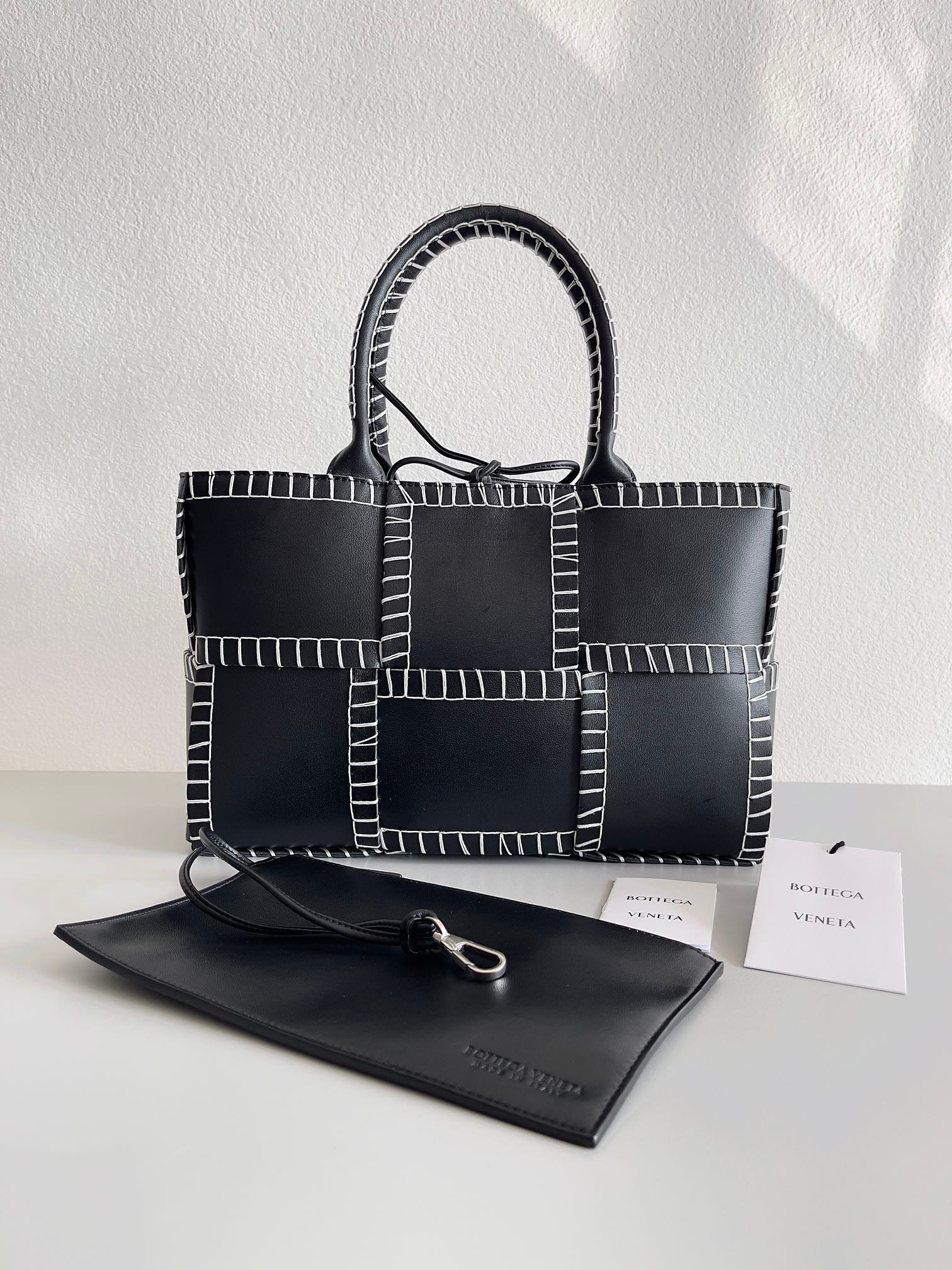 BOTTEGA VENETA