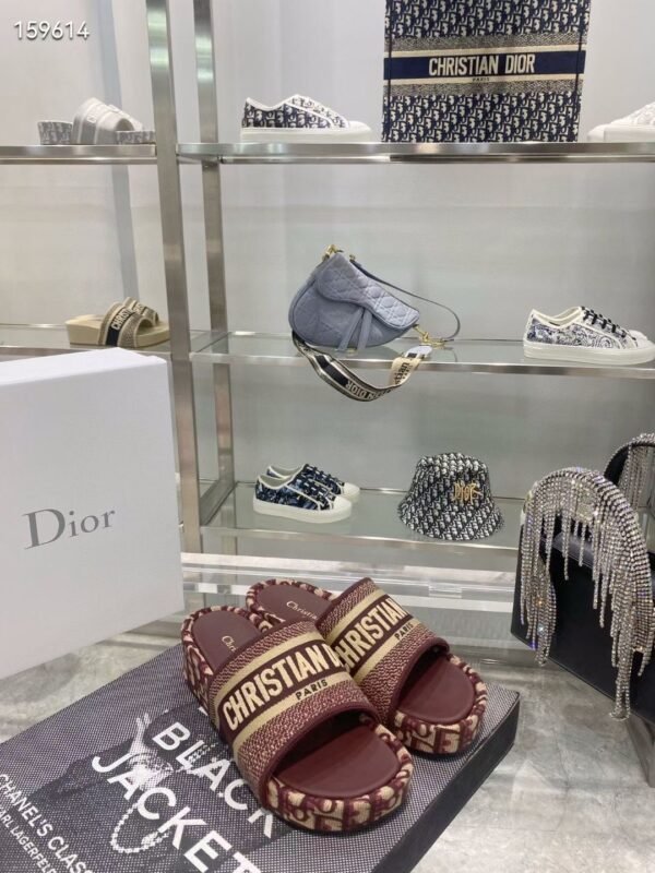 Dior women