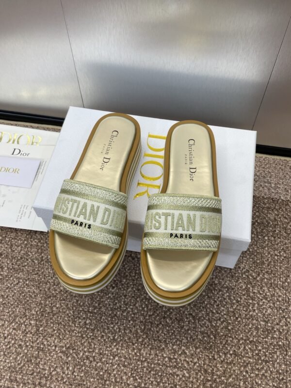 Dior women