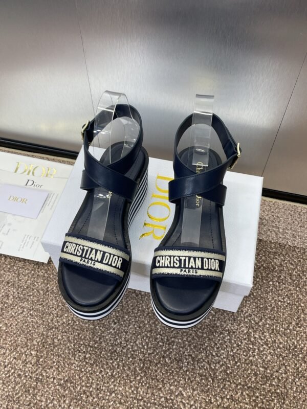 Dior women