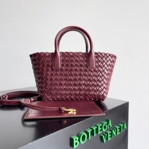 BOTTEGA VENETA
