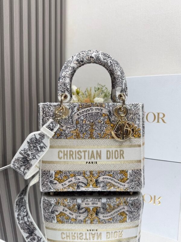DIOR