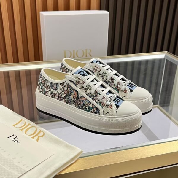 Dior women