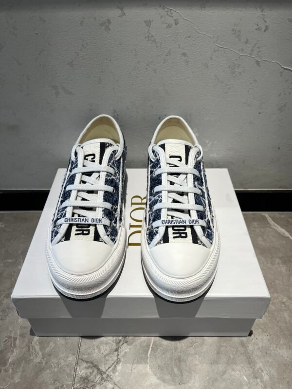 Dior women
