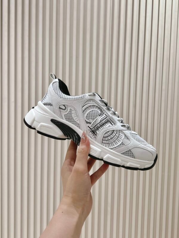 Dior women