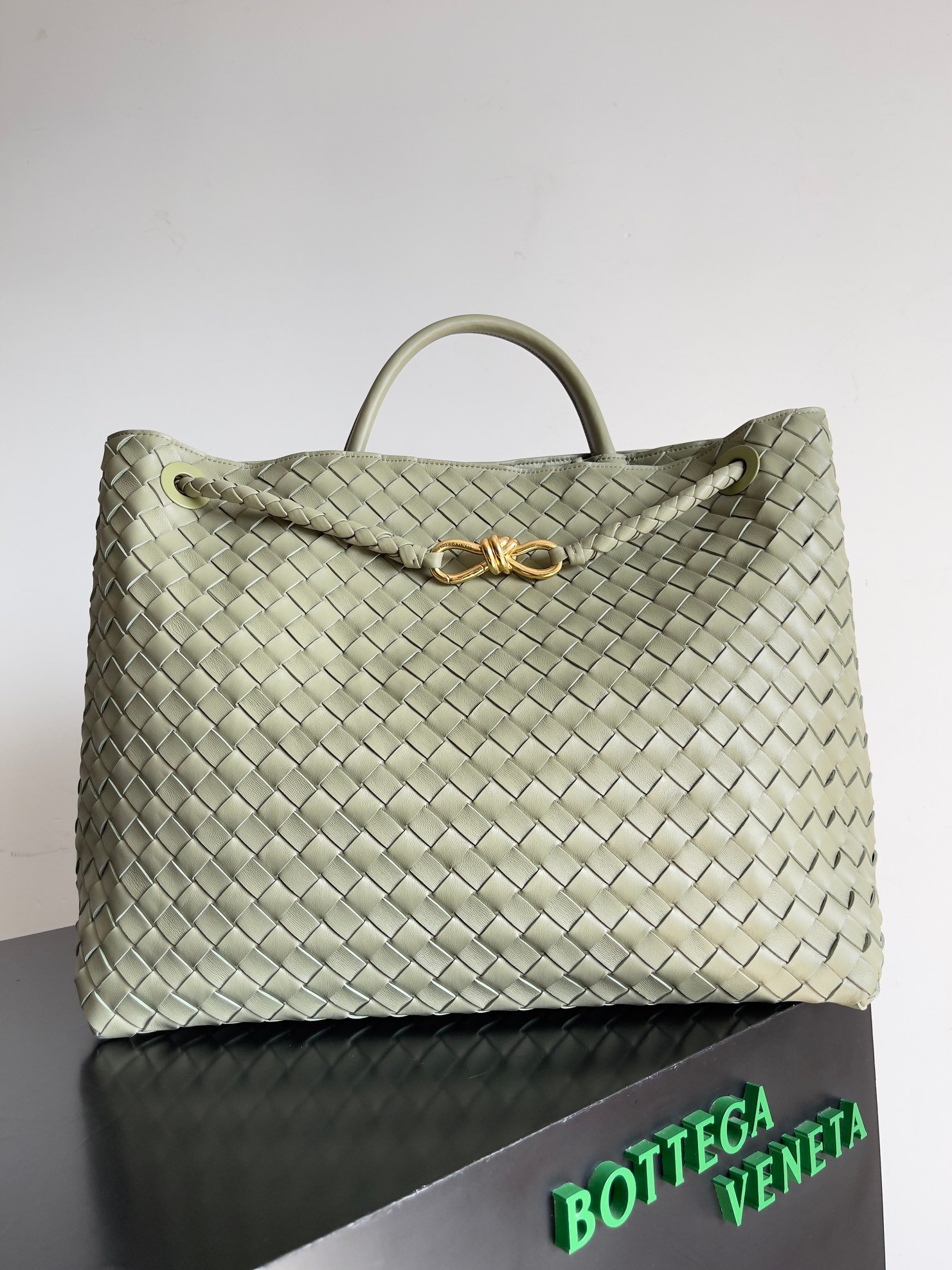BOTTEGA VENETA