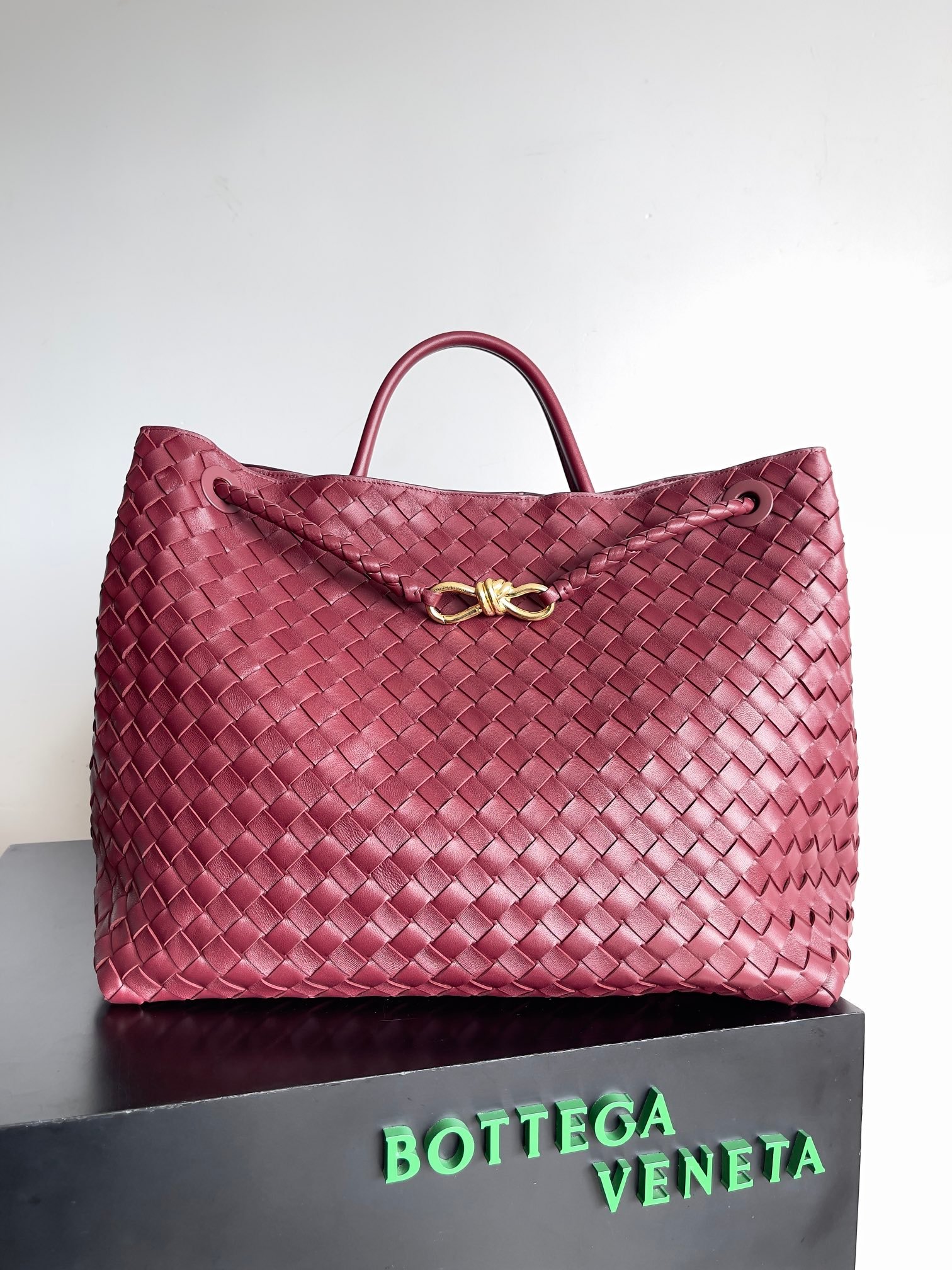 BOTTEGA VENETA