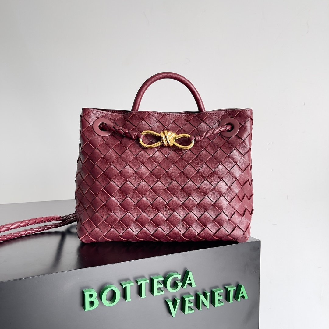 BOTTEGA VENETA