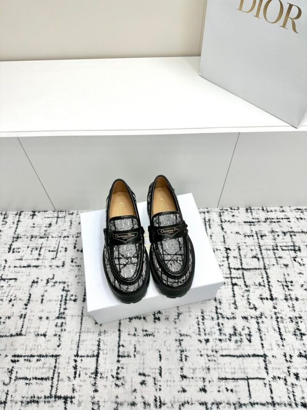 Dior women