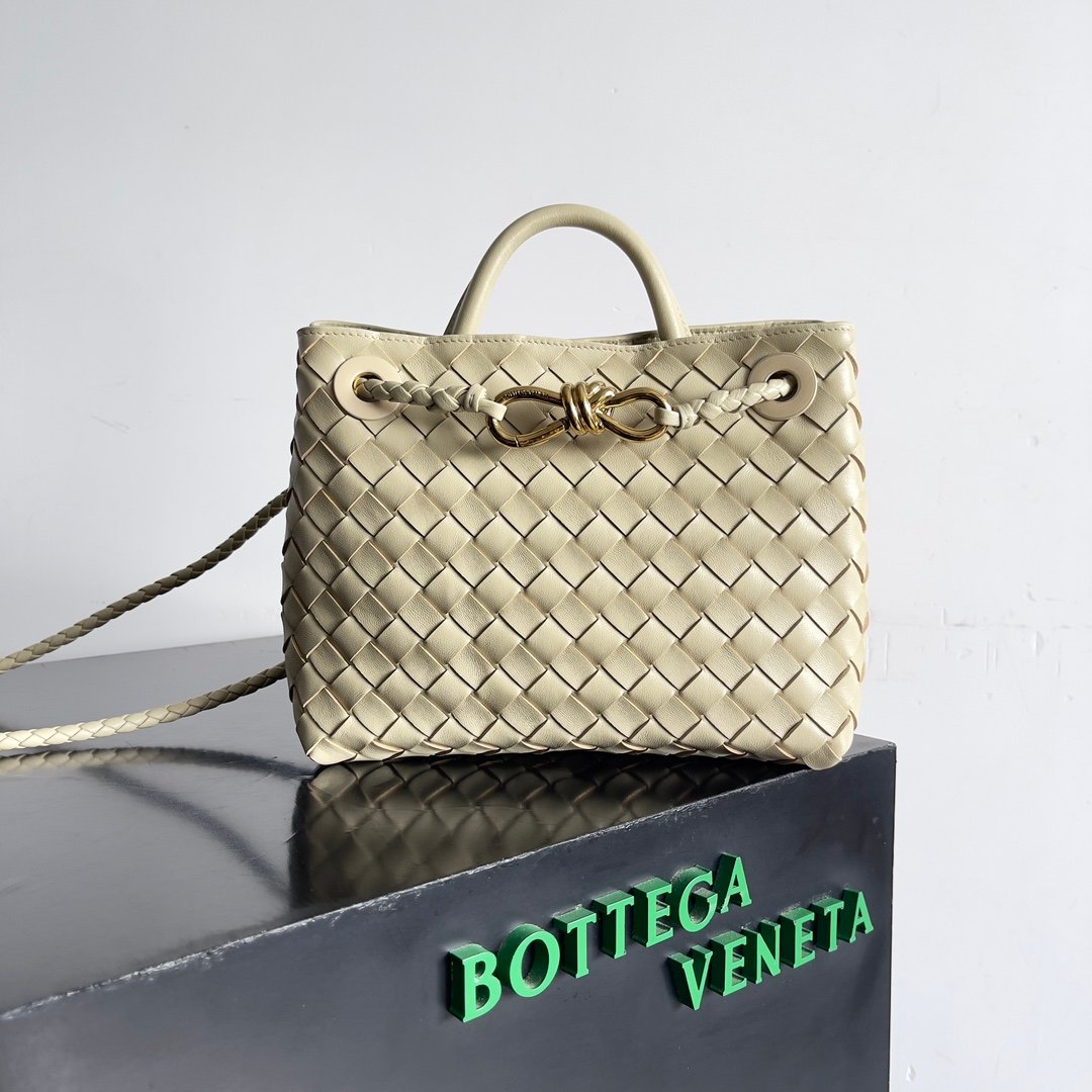 BOTTEGA VENETA