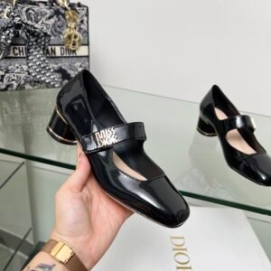 Dior women
