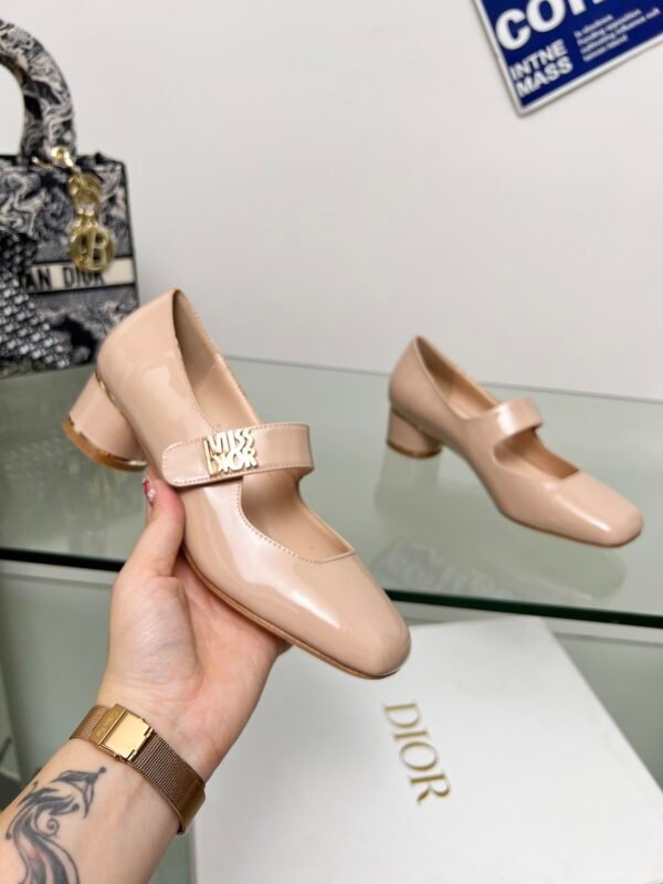 Dior women