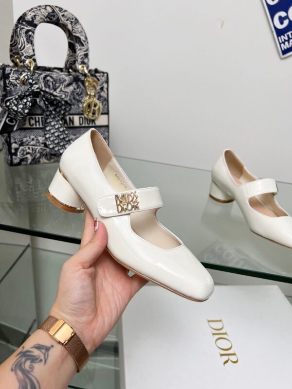 Dior women