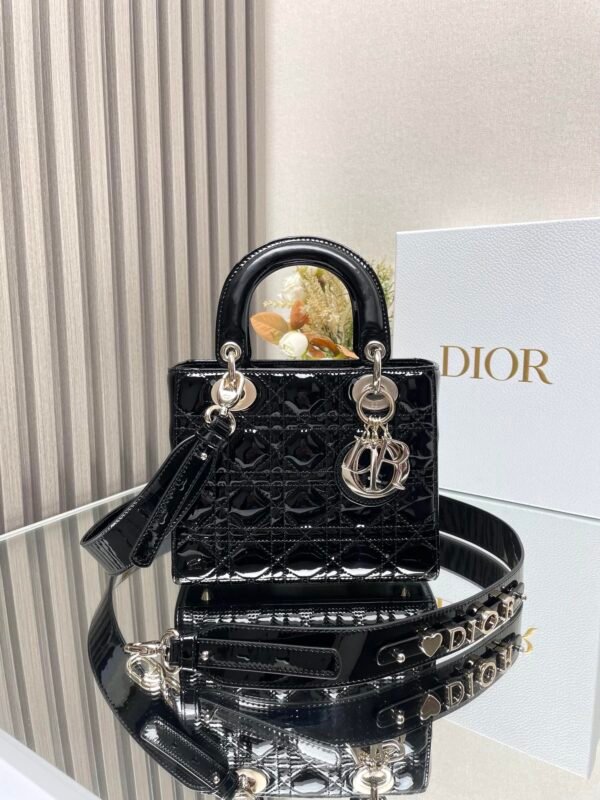 DIOR