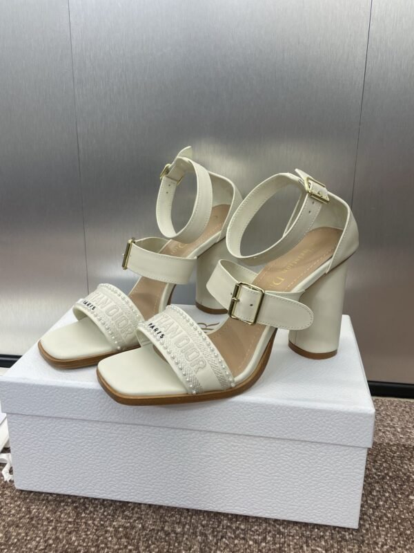 Dior women