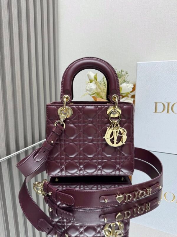 DIOR