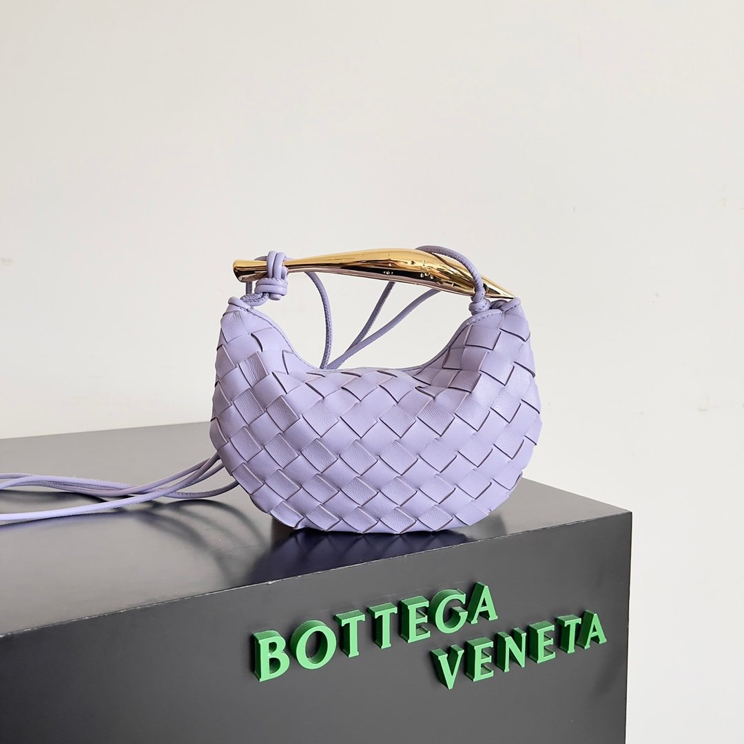 BOTTEGA VENETA