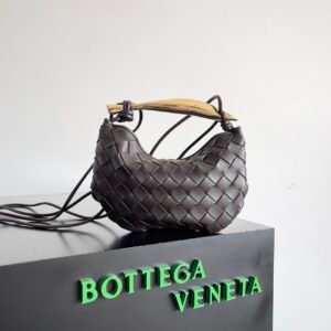 BOTTEGA VENETA