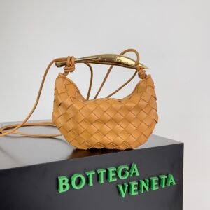 BOTTEGA VENETA