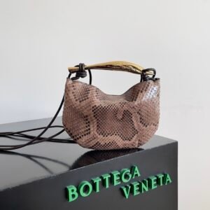 BOTTEGA VENETA