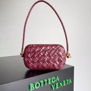BOTTEGA VENETA