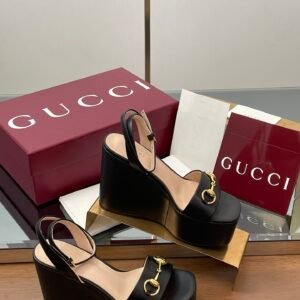 CUCCI  WOMEN