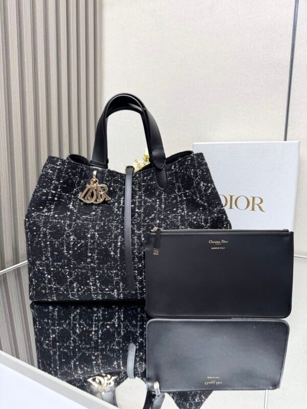 DIOR - Image 2