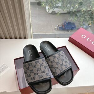 CUCCI  WOMEN