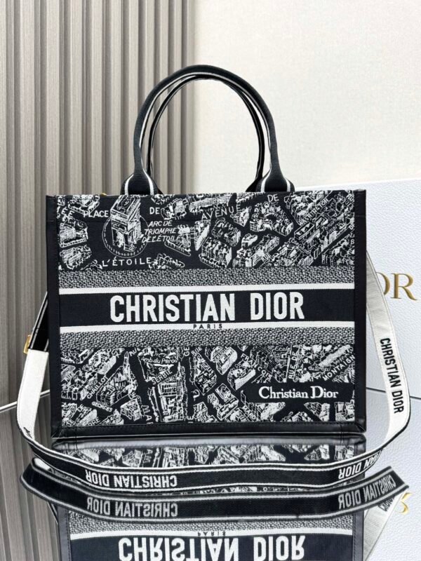 DIOR